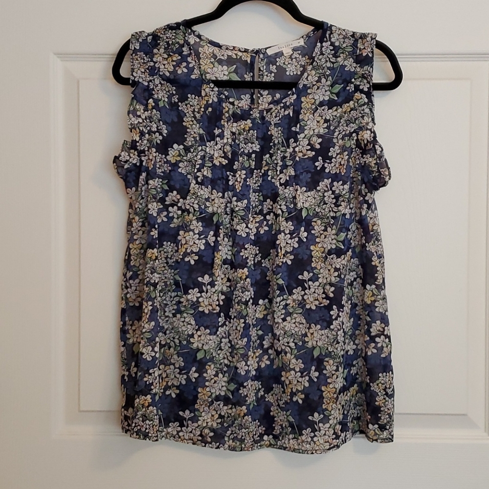 Fun2Fun Malinara Floral Flutter Sleeve Blouse